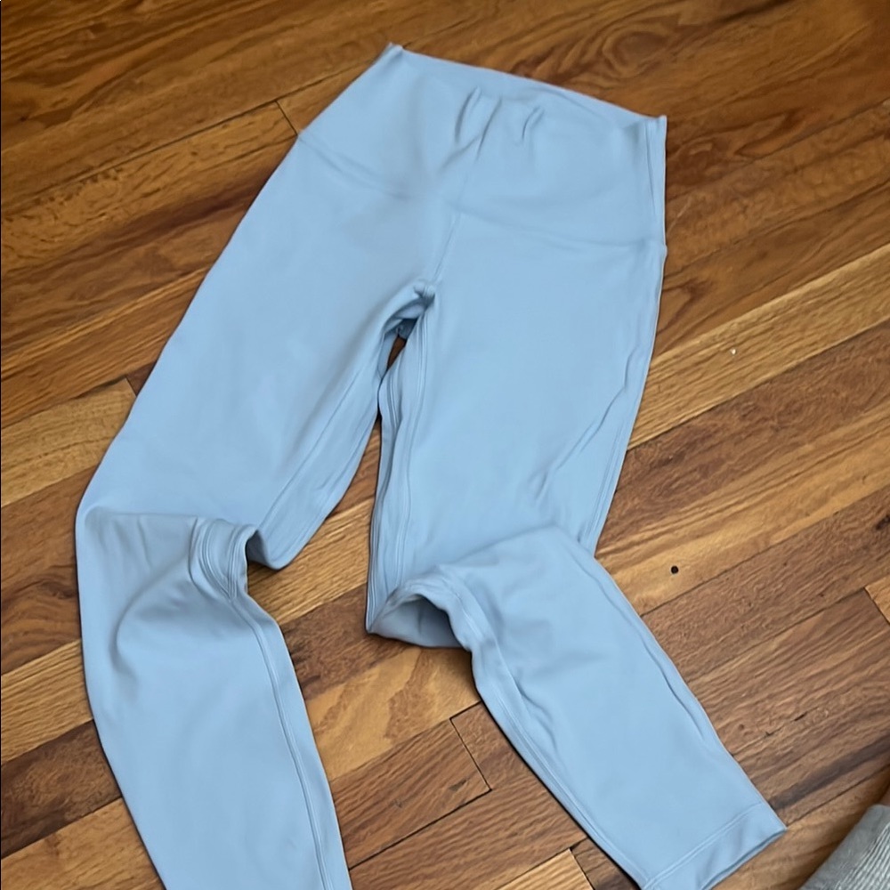 Lululemon light blue leggings NWOT
